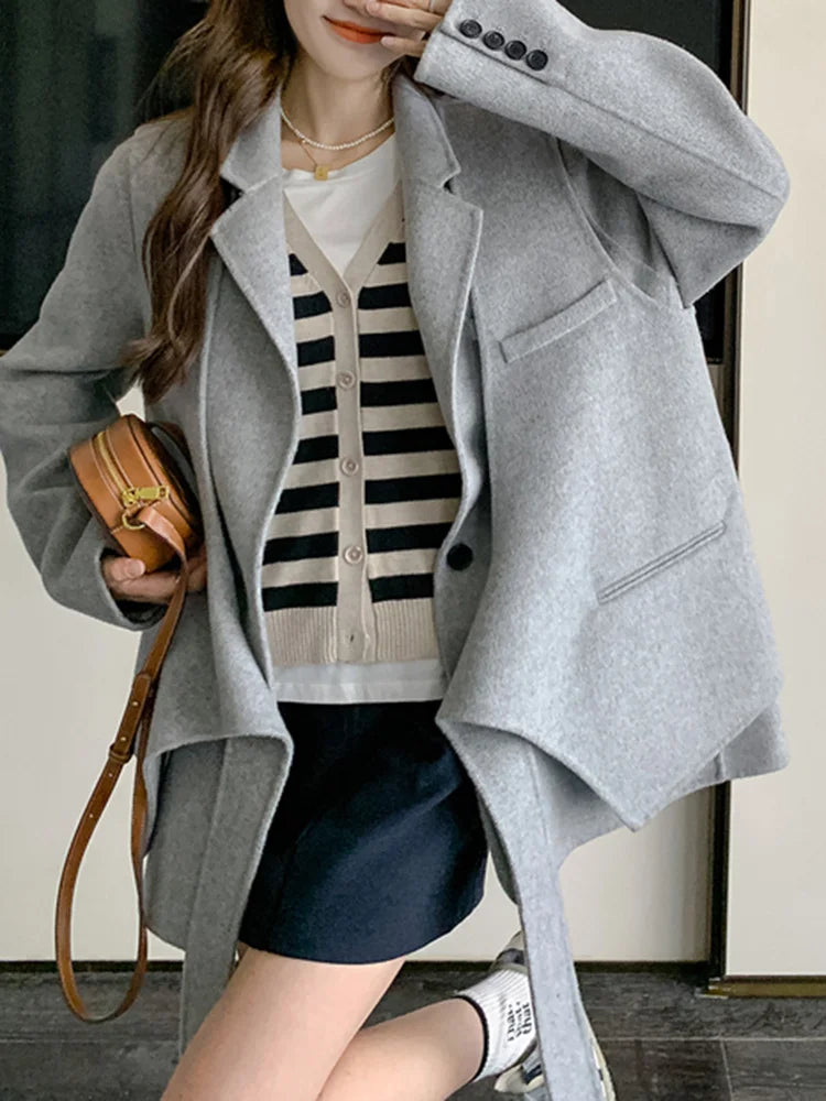 Two piece set of woolen vest and small suit, one piece for multiple wear. New autumn and winter woolen coat, outerwear for women